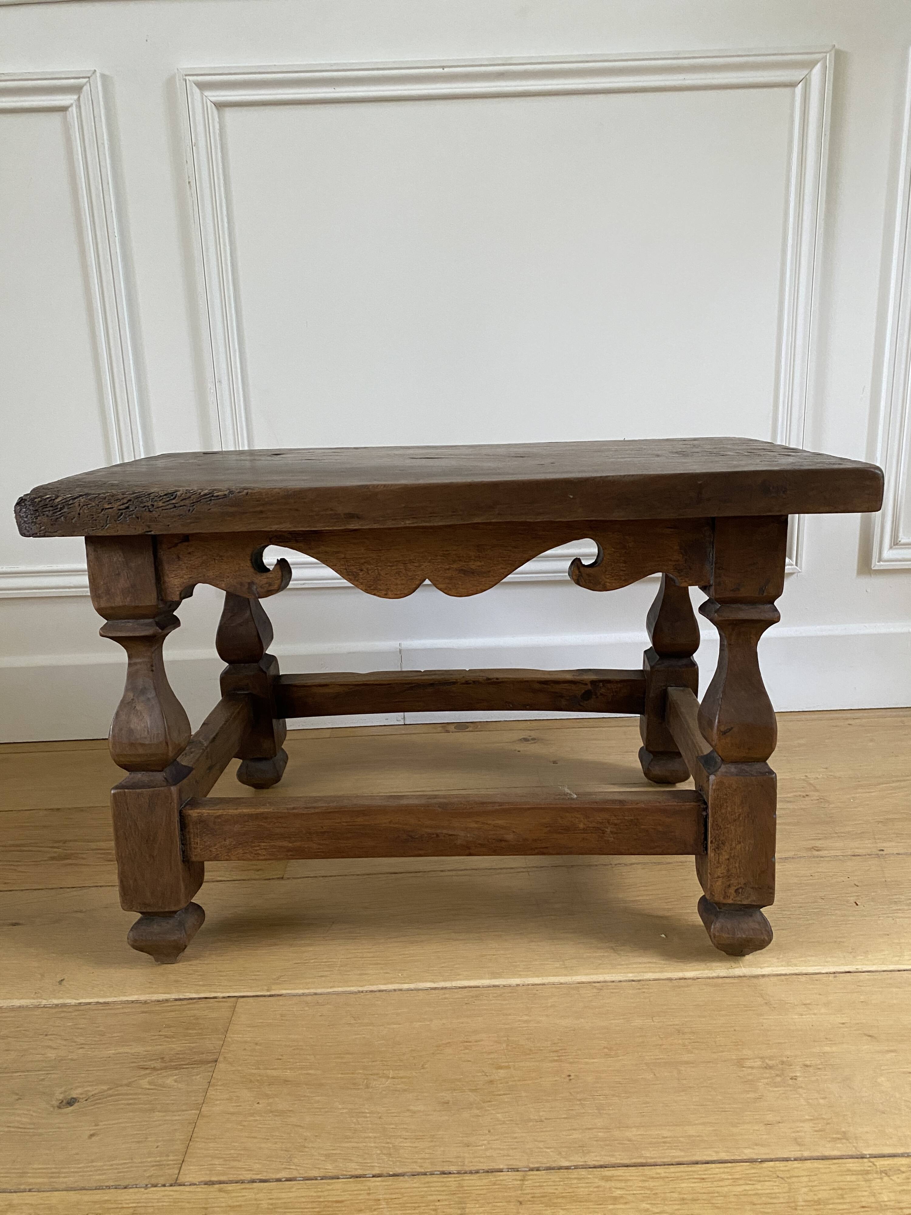 Vintage footrest - Vintage flower stand - Small low wooden stool