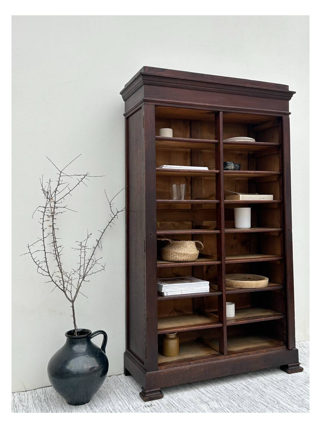 Notary library cabinet