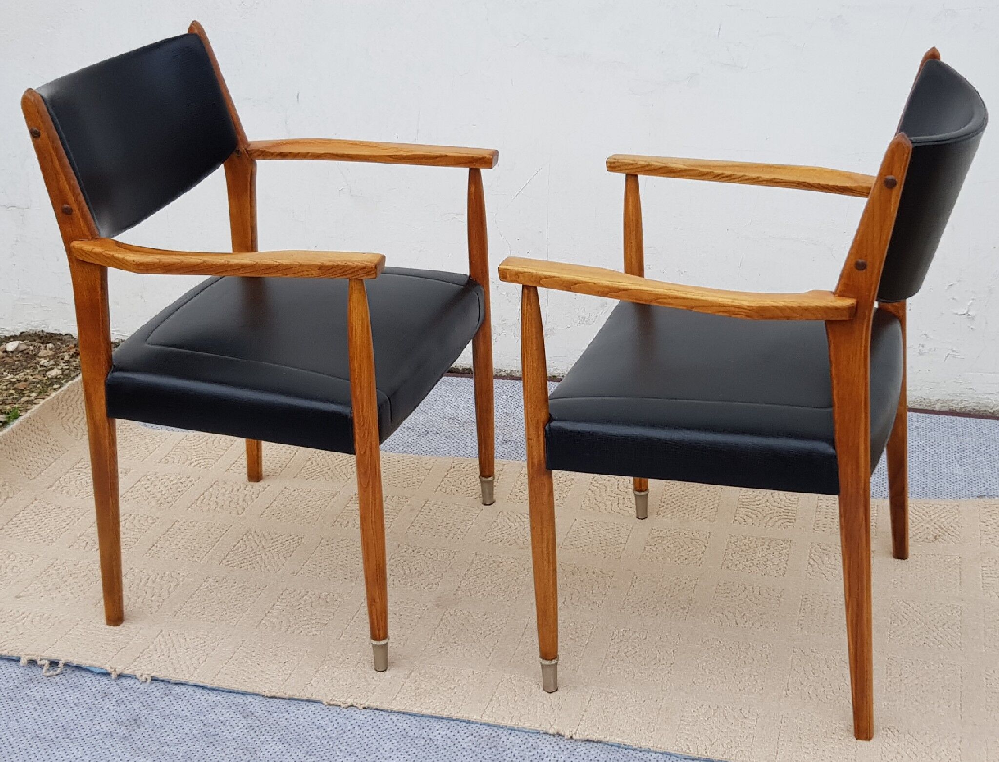 Fauteuils simili cuir scandinave