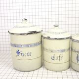 Five spice pots in enamel