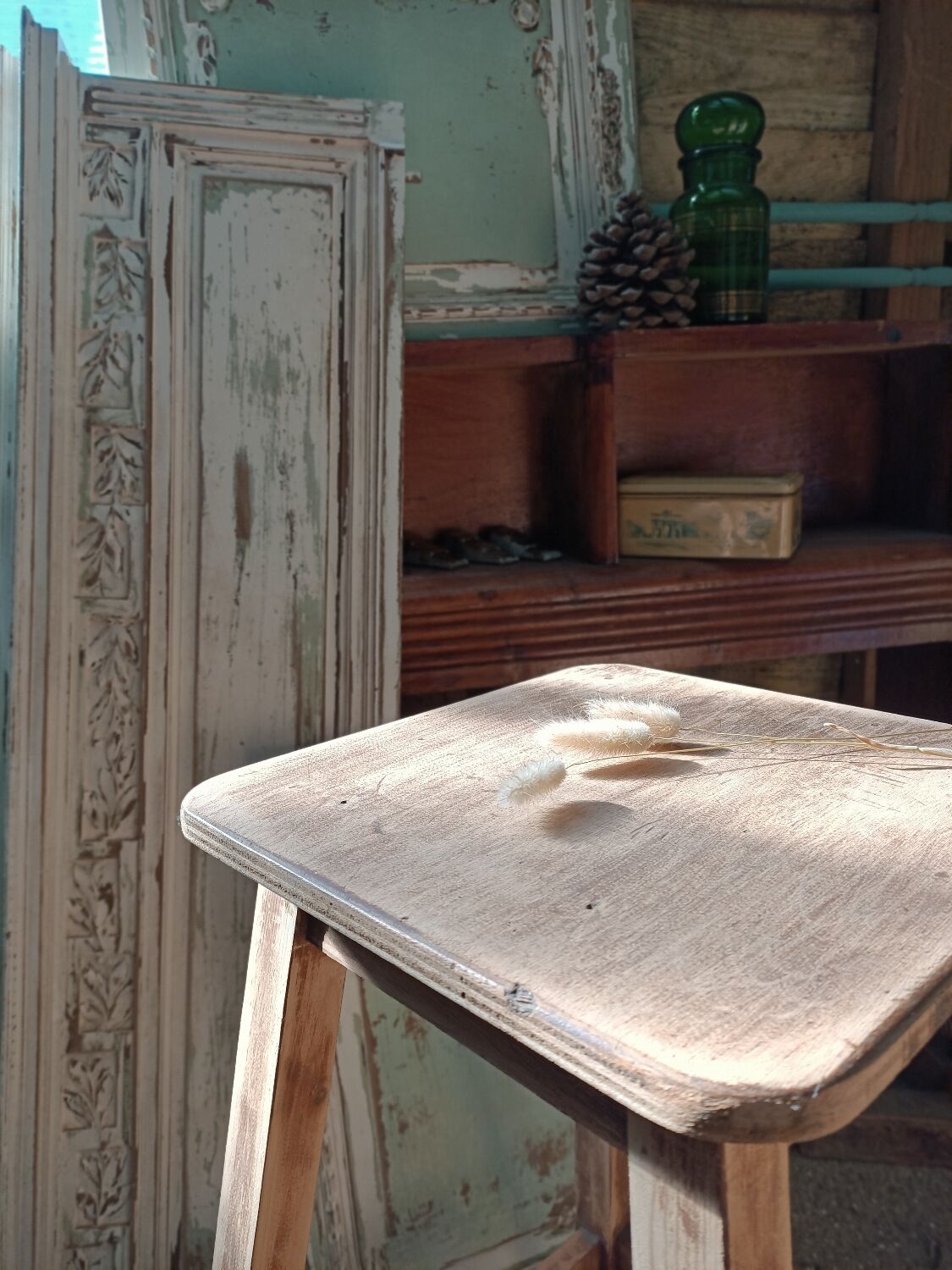 Workshop top stool