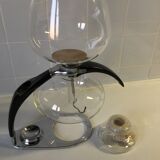 Cona coffee maker with complete depression