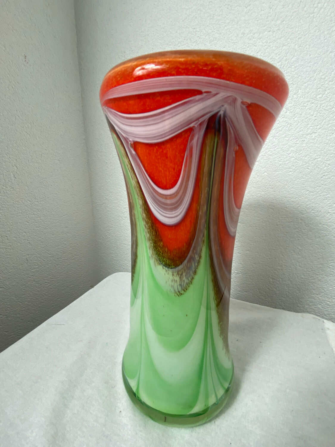 Glass vase