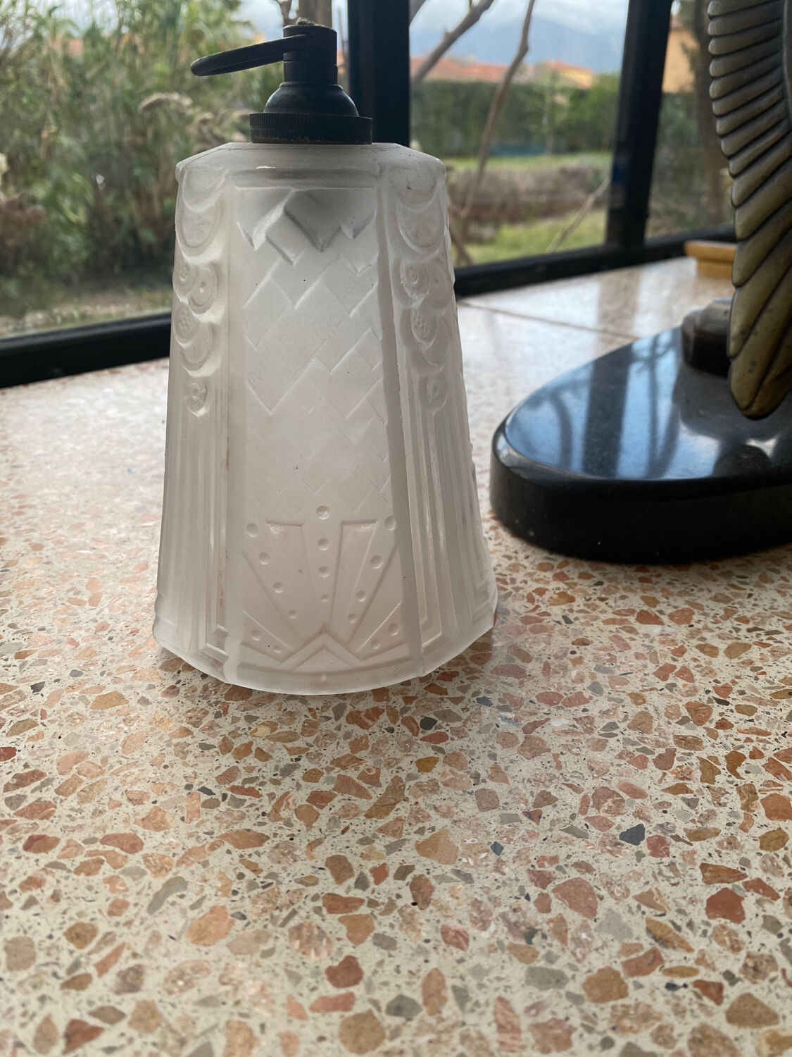 Muller pendant light