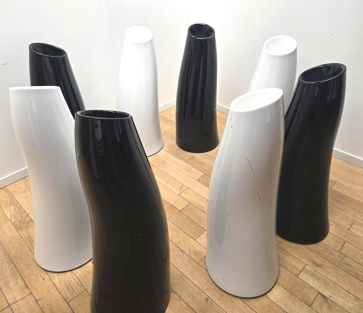 Suite of 8 Madame vases, Alessandro Busana