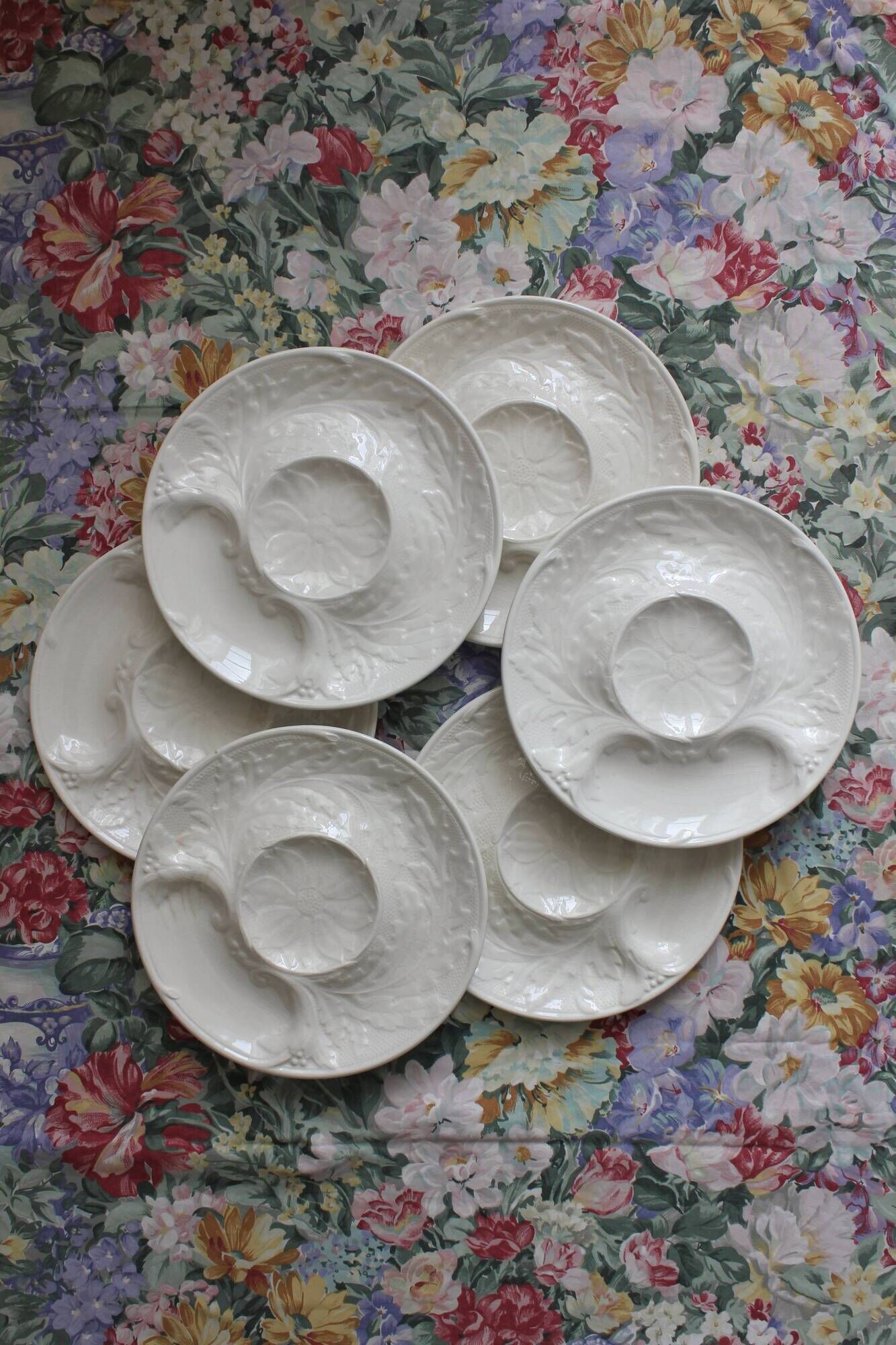 6 vintage Gien white slip earthenware artichoke plates