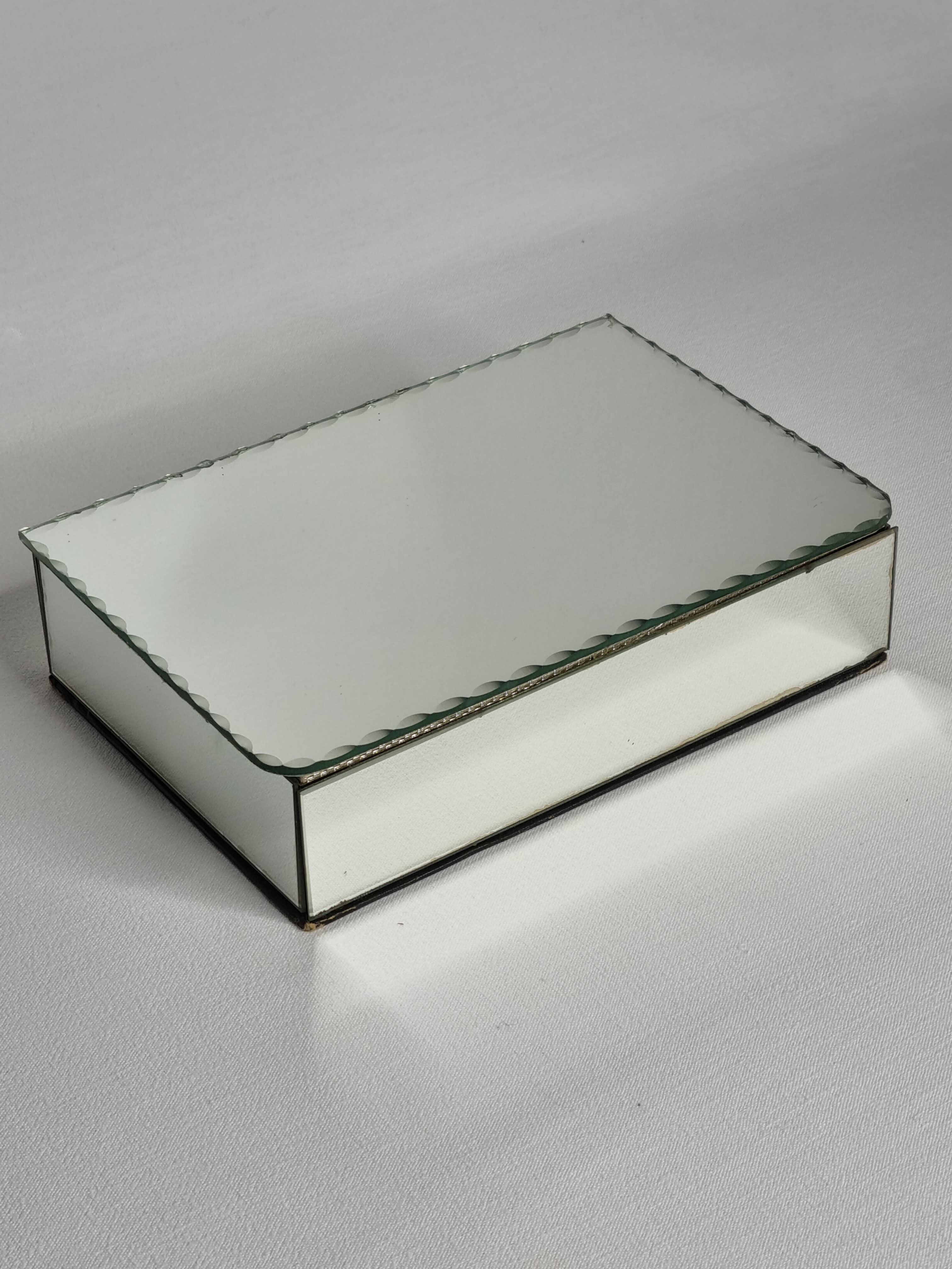 Boîte à bijoux miroir vintage