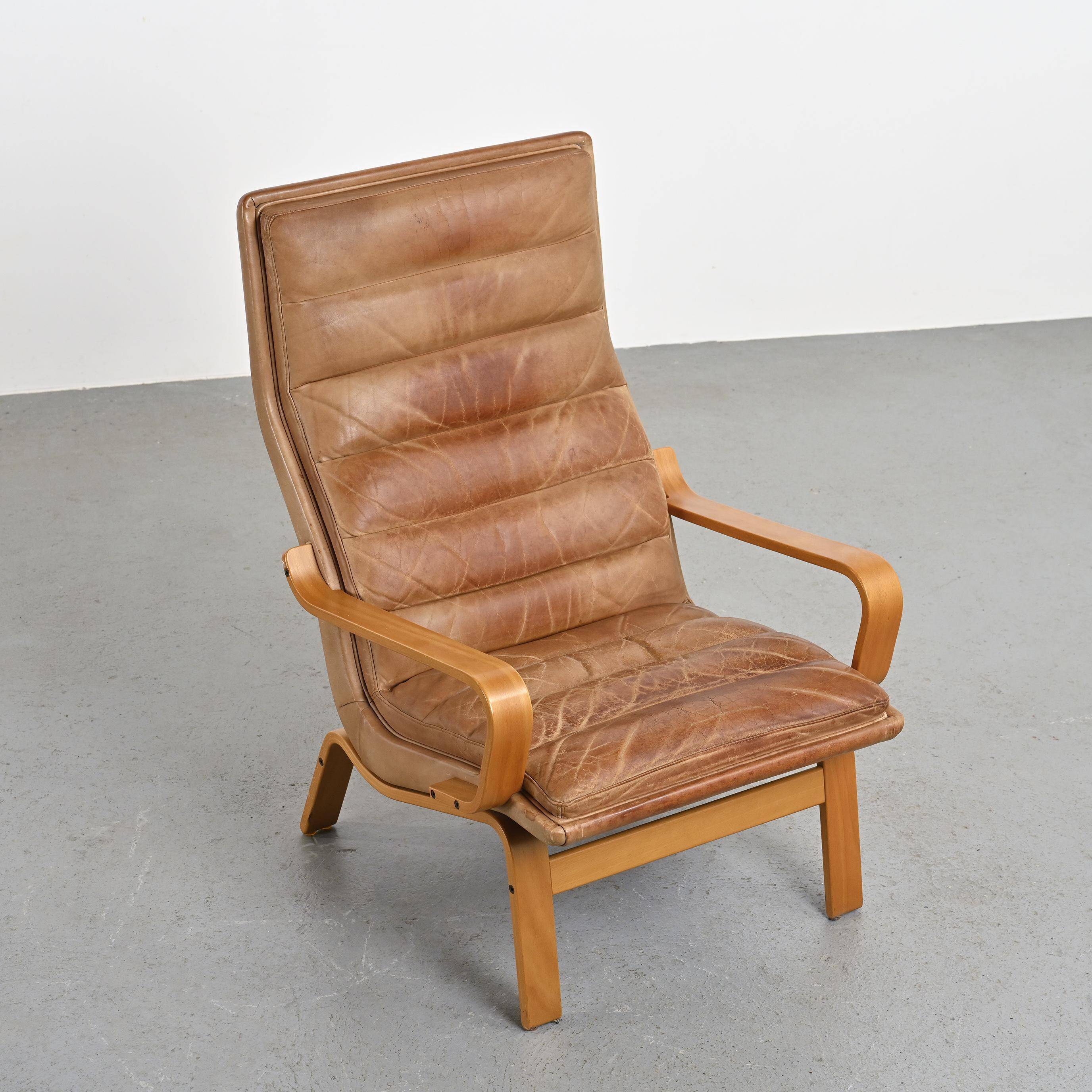 Pair of Contino model armchairs by Yngve Ekström circa 1970
