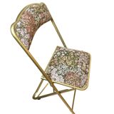 Folding chairs with floral pattern