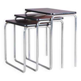 Nest tables from the 1930s by Jan Schrofer for Ahrend de Cirkel, Netherlands.