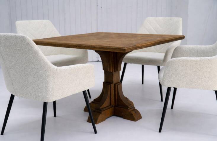 Reclaimed wood square table || Vintage || Rustic