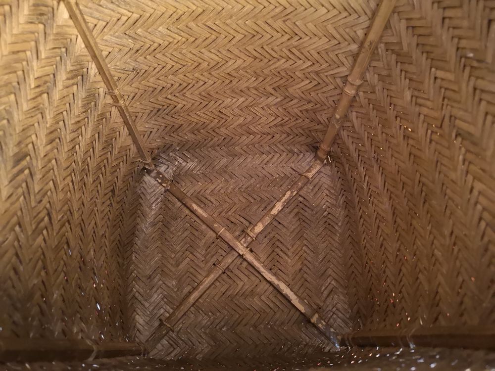 Basket in woven rattan, 1920s-1930s