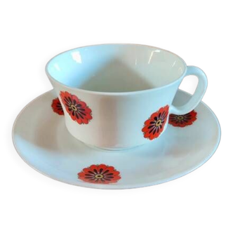 Vintage 70s cup and saucer in fine porcelain