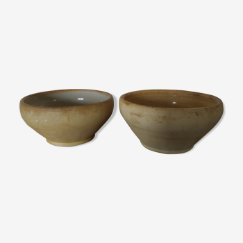 Lot of 2 bowl sandstone