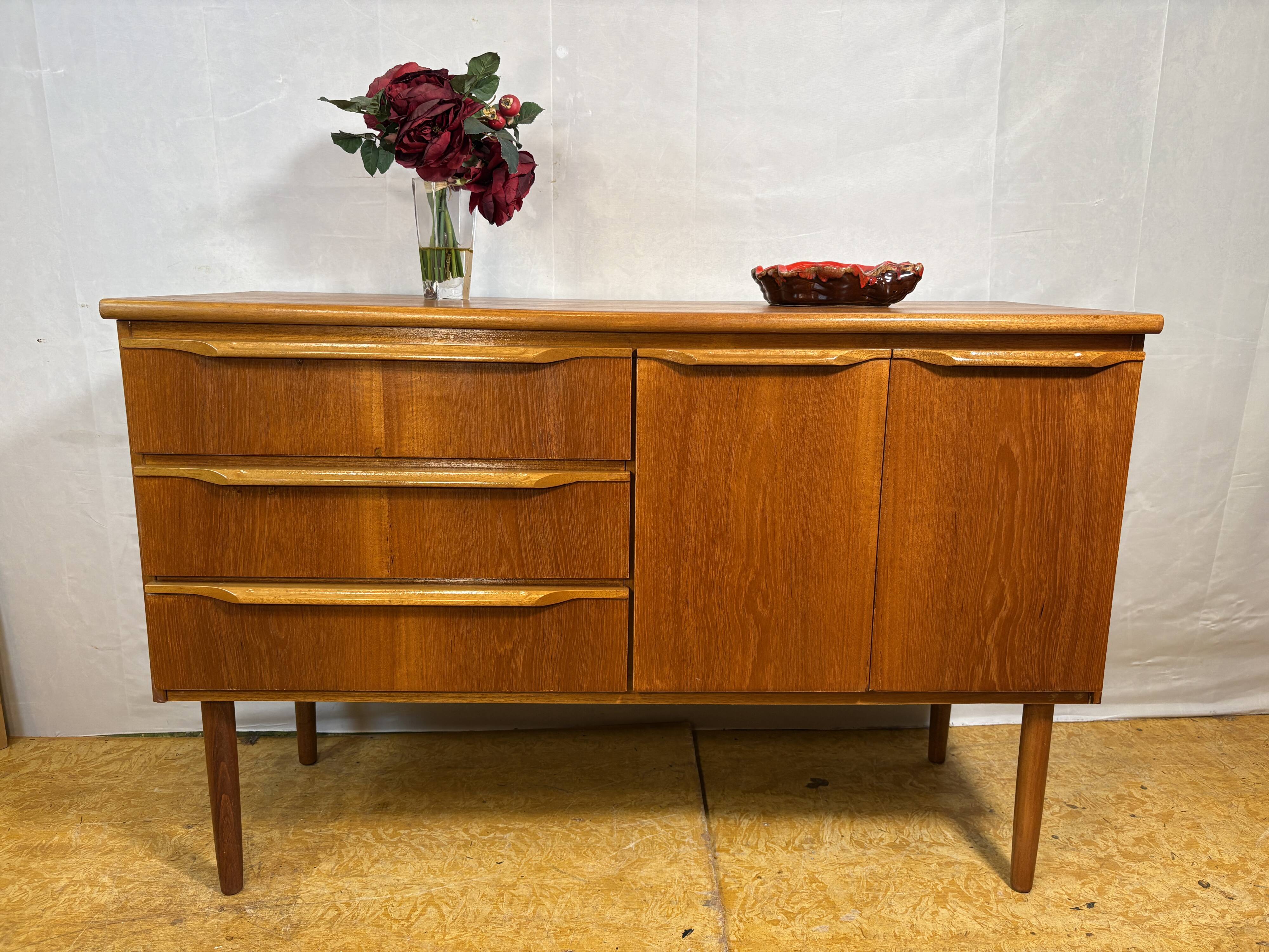 Mid-Century Retro Vintage Teak Sideboard by Sakol 1960   Danish Design Infl