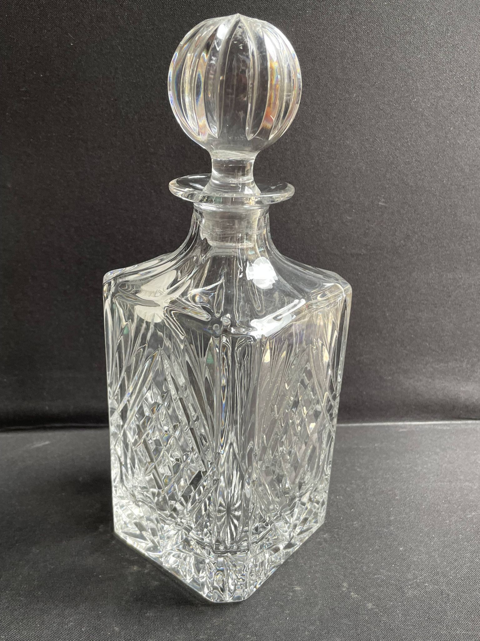 Cut crystal whisky carafe – Les Ducs de Lorraine
