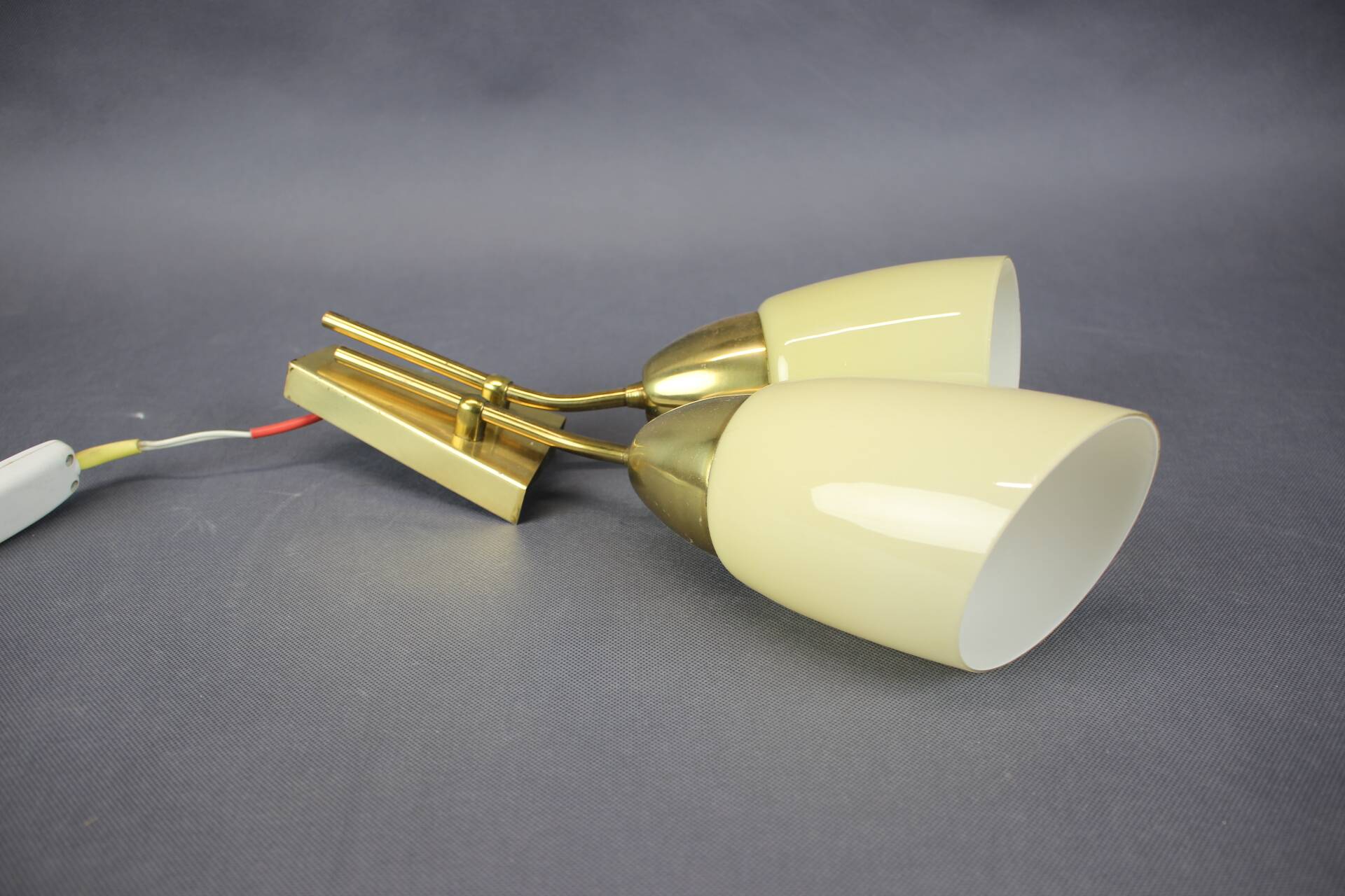 Wall lamp in brass and glass by Kamenický Šenov, Czechoslovakia, 1960.