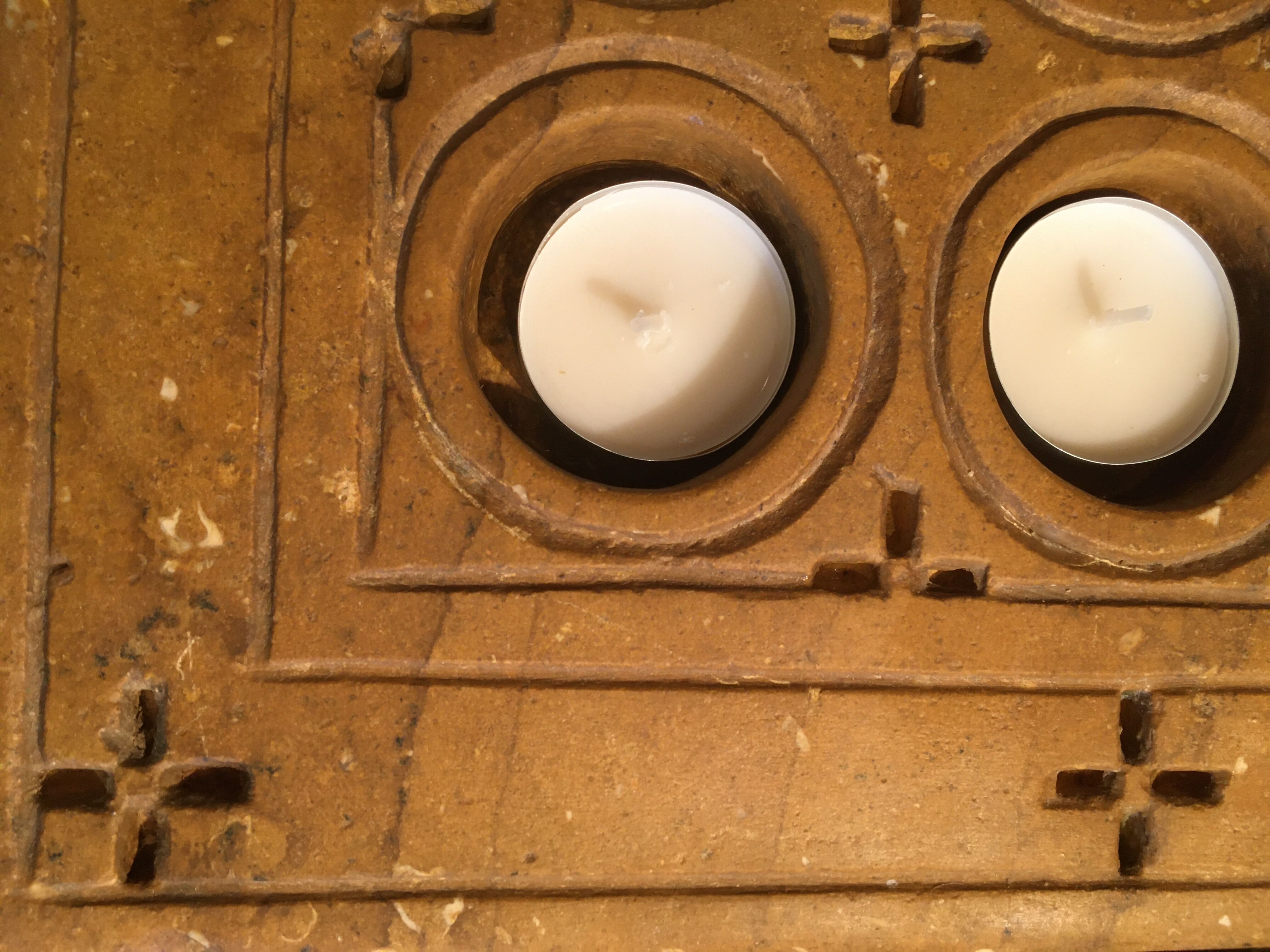 Carved candle holder "Pierre de Jaisalmer"