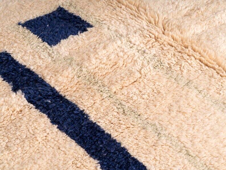 Authentic traditional handmade pure wool rug size 150/250 cm.