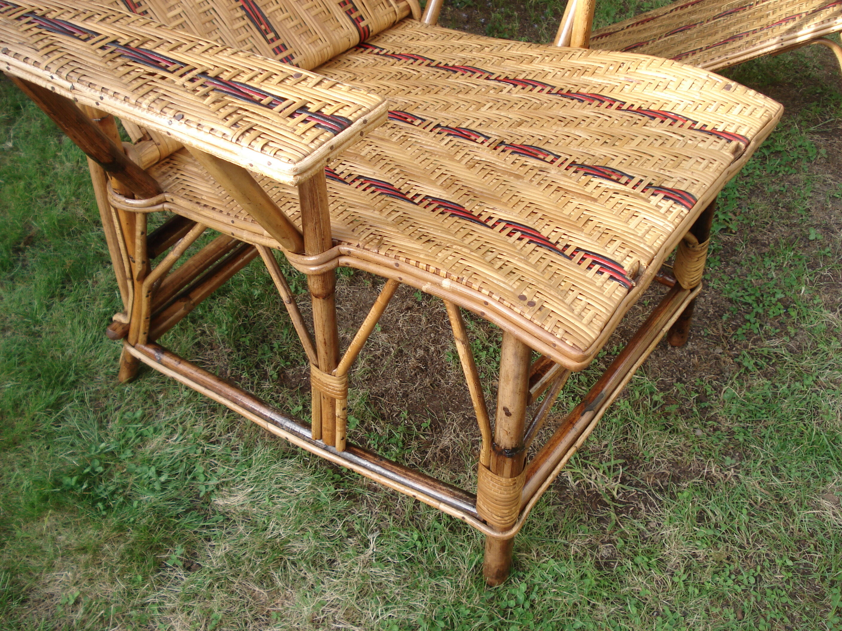 Vintage rattan chaise longue 1950