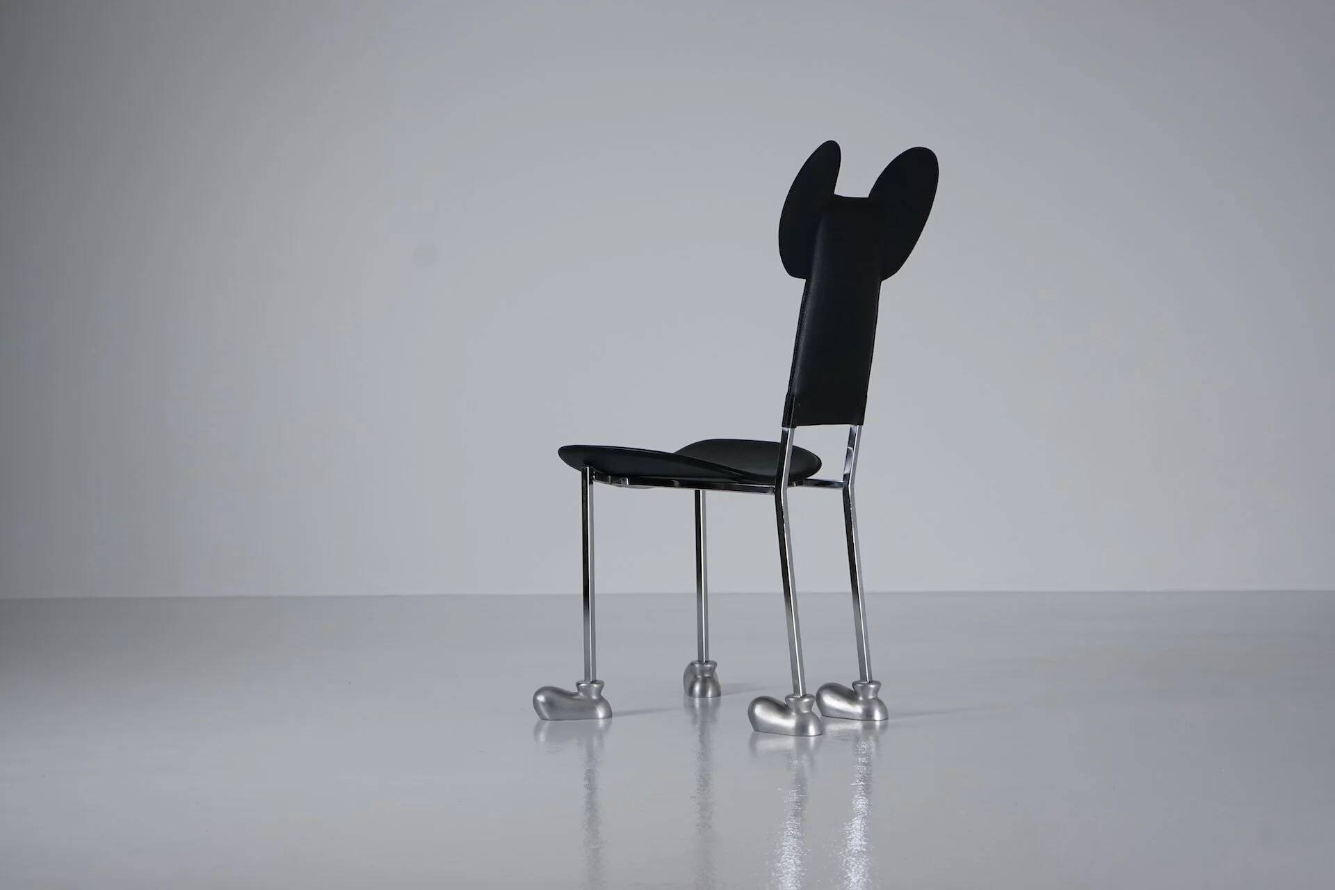 Garriris chair by Javier Mariscal for Akaba