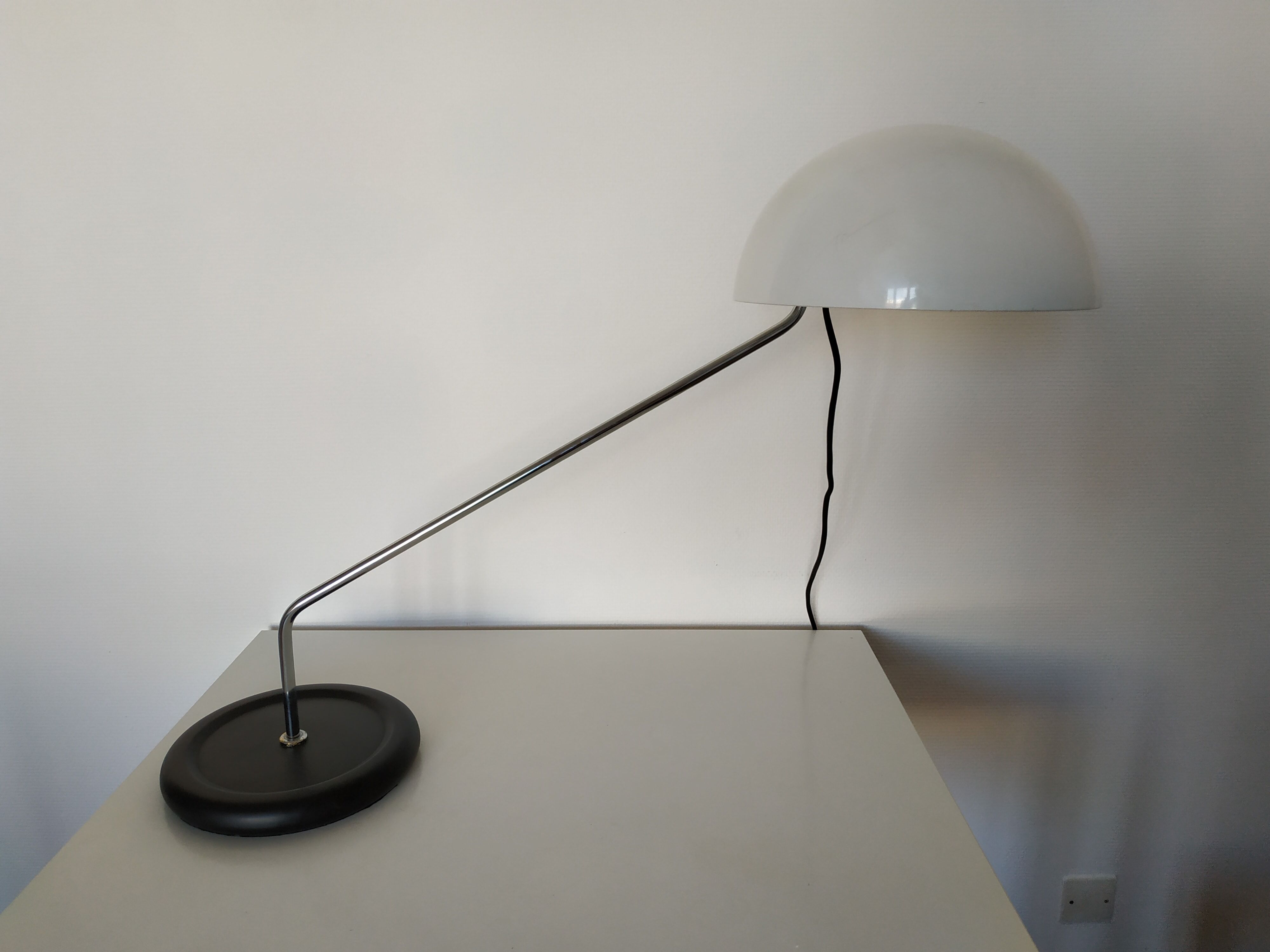 Guzzini design desk lamp 1970