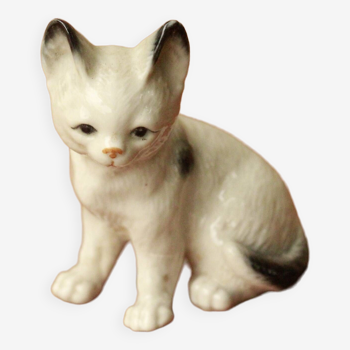 Ceramic cat statue