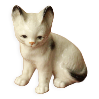 Ceramic cat statue
