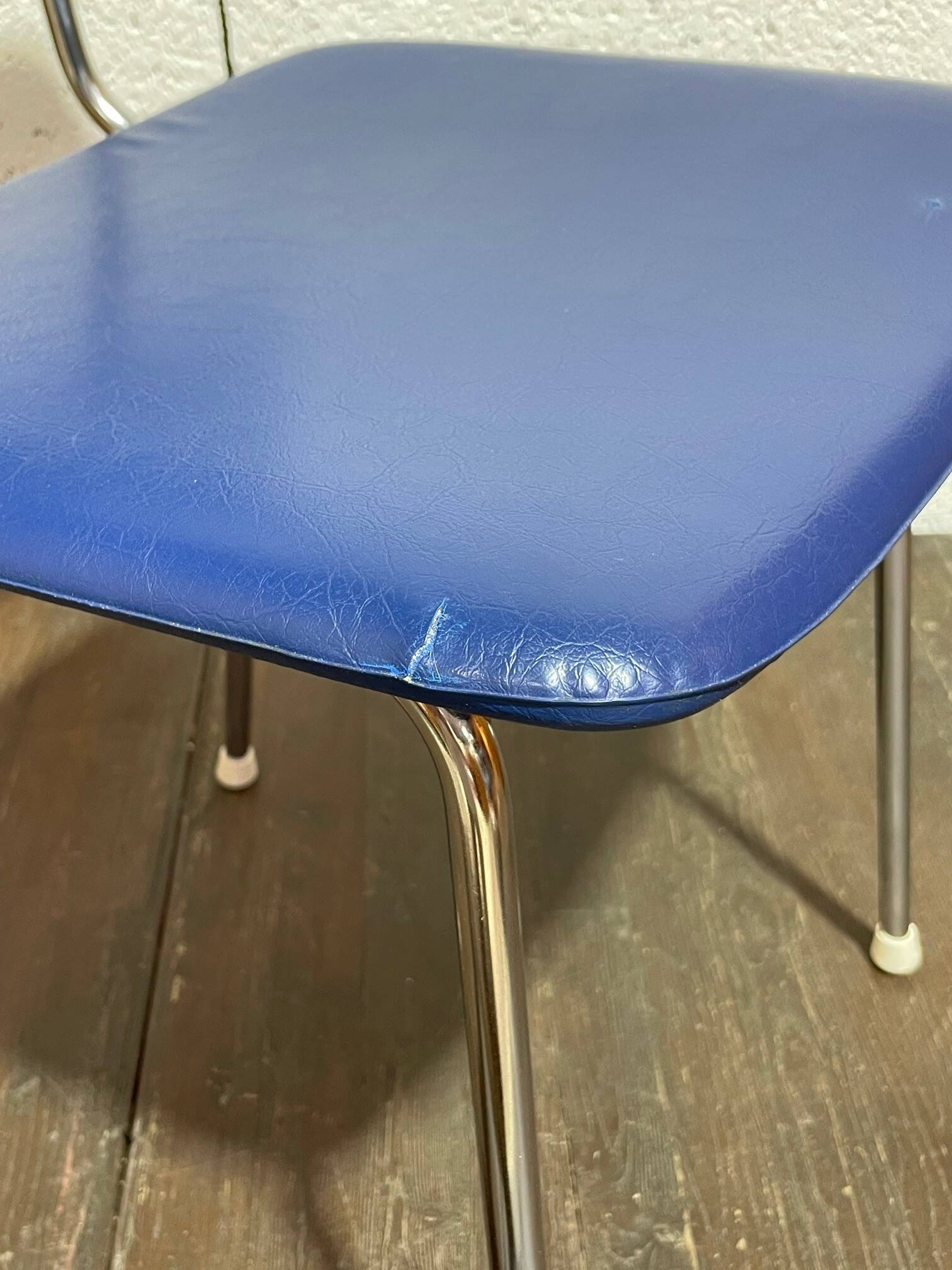 Prefacto chair by André Simard for Airborne vintage 1960s