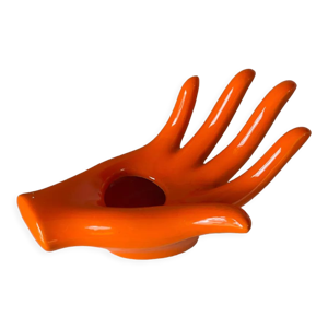 main baguier en porcelaine