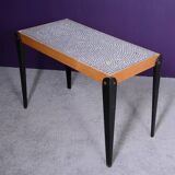 Coffee table, pedestal table dating from the 60s
