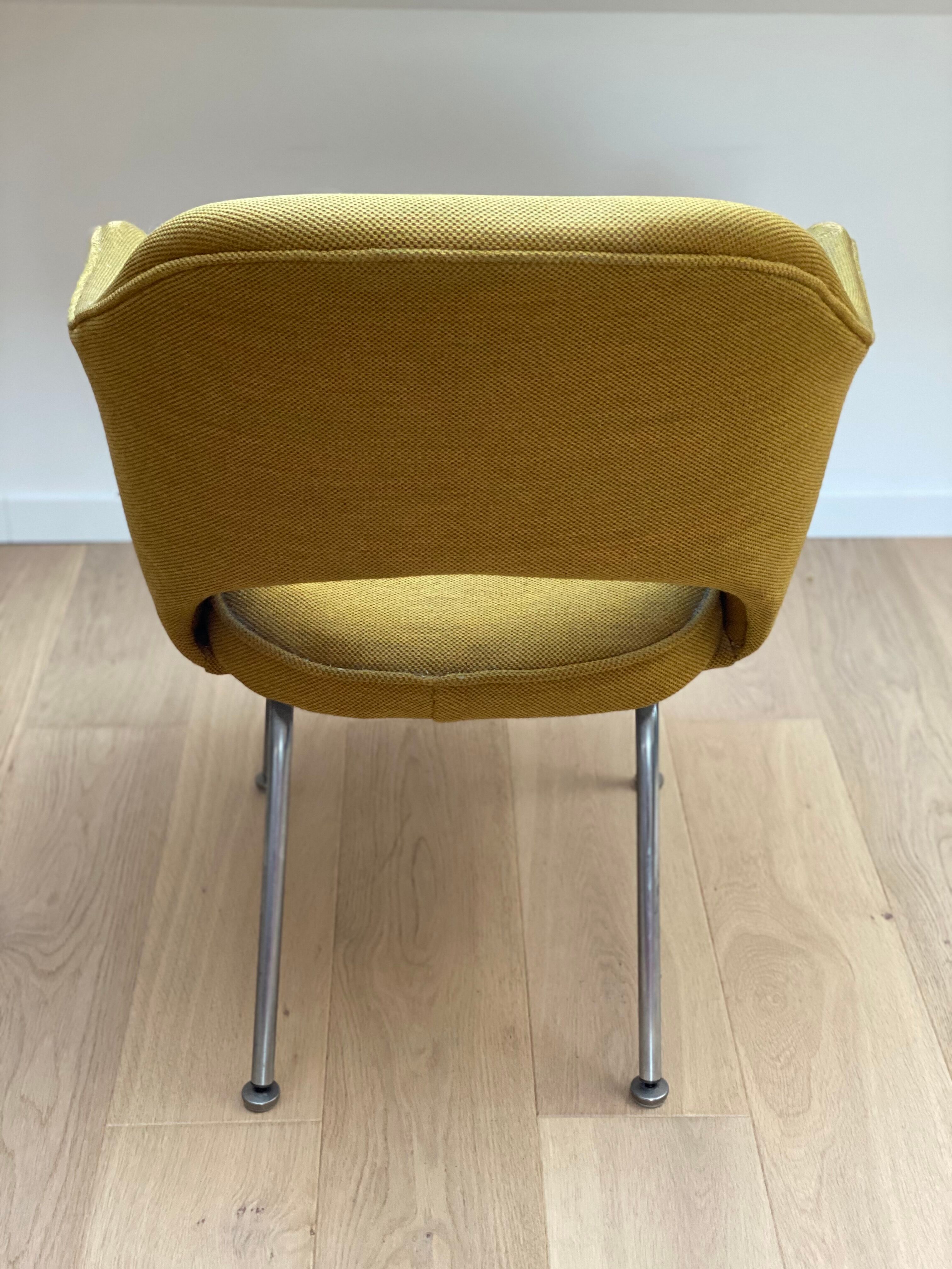 Conference chair model 71 by Eero Saarinen