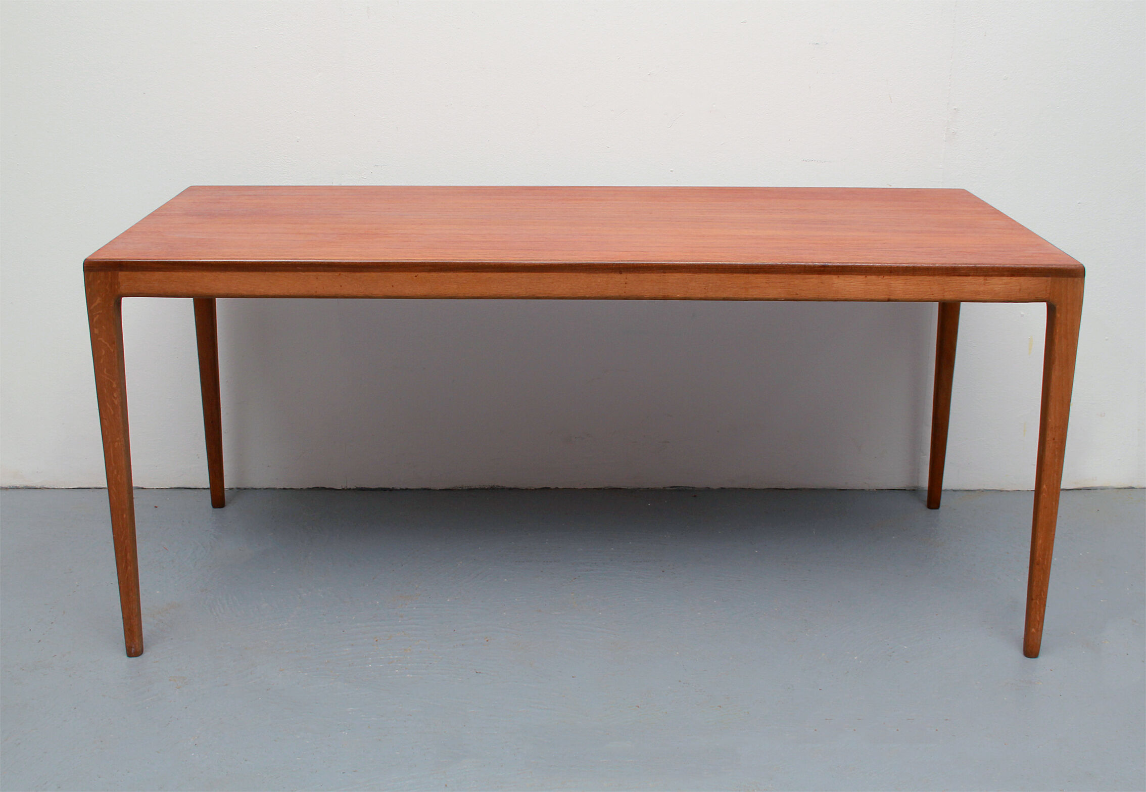 1960s scandinavian coffeetable in teak