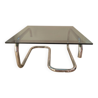Table basse en verre fumé et métal chromé