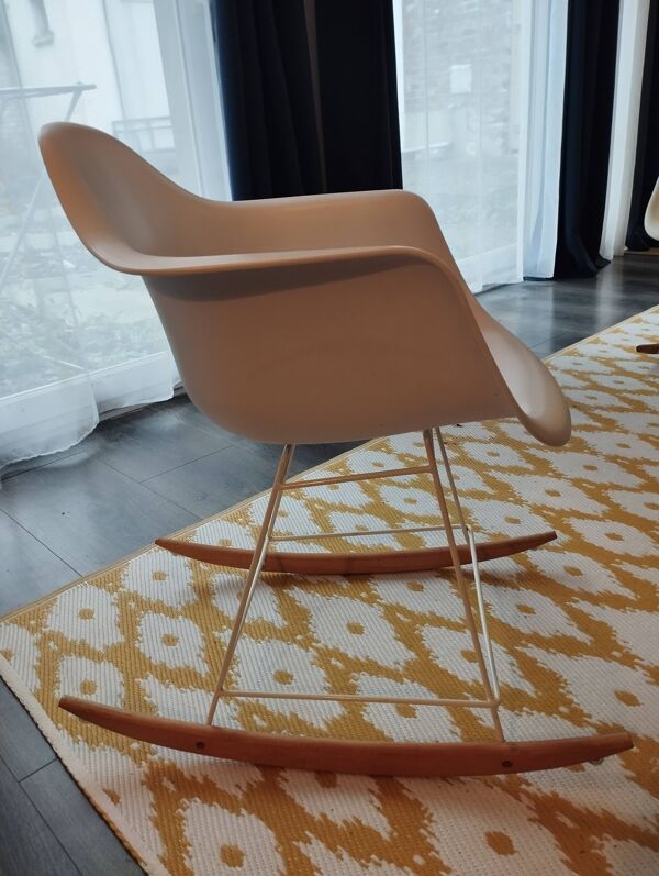 Rocking chair de 1950 designer Charles et Ray Eames
