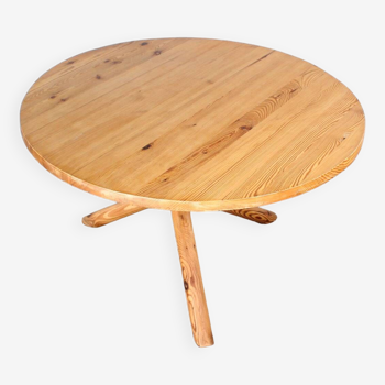 Table à manger ronde tripode en pin