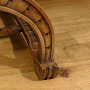 Fauteuil Dagobert en Noyer, style Médiéval – Fin XIXe
