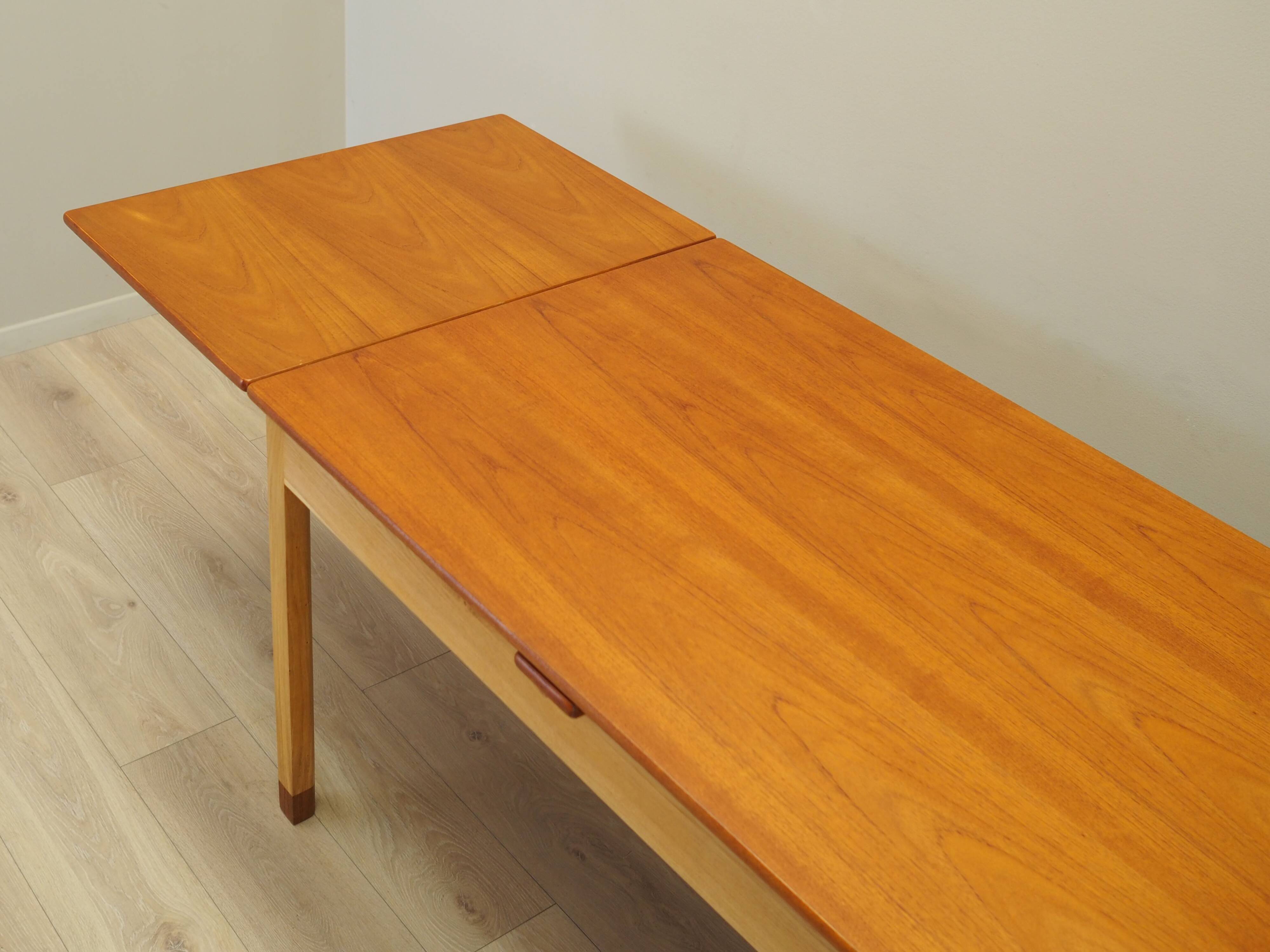 Extendable table, Danish design, 1970s, manufacturer: SKM