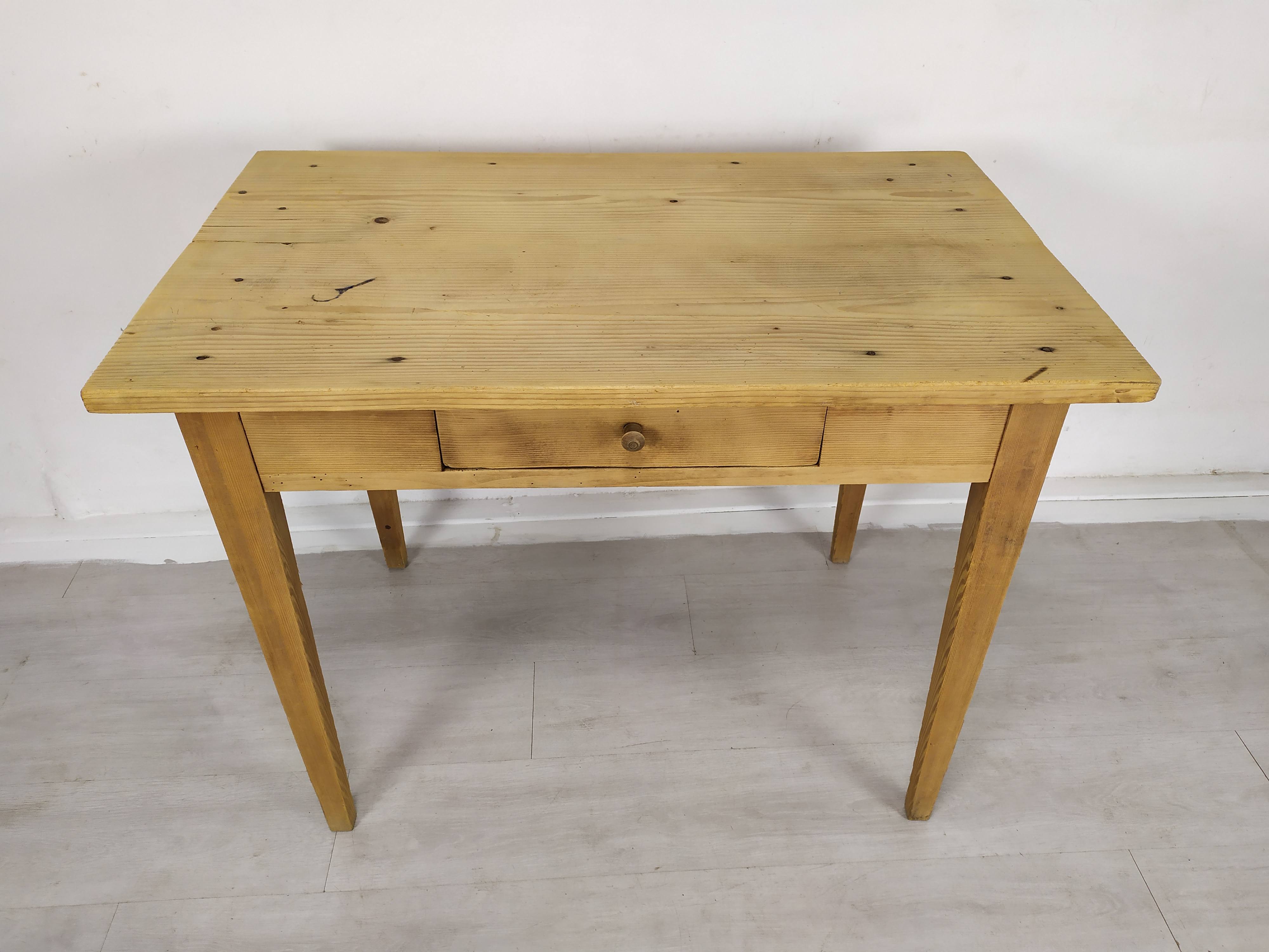 Farmhouse table