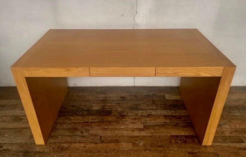 Vintage Modernist design desk with 3 drawers in Light Oak