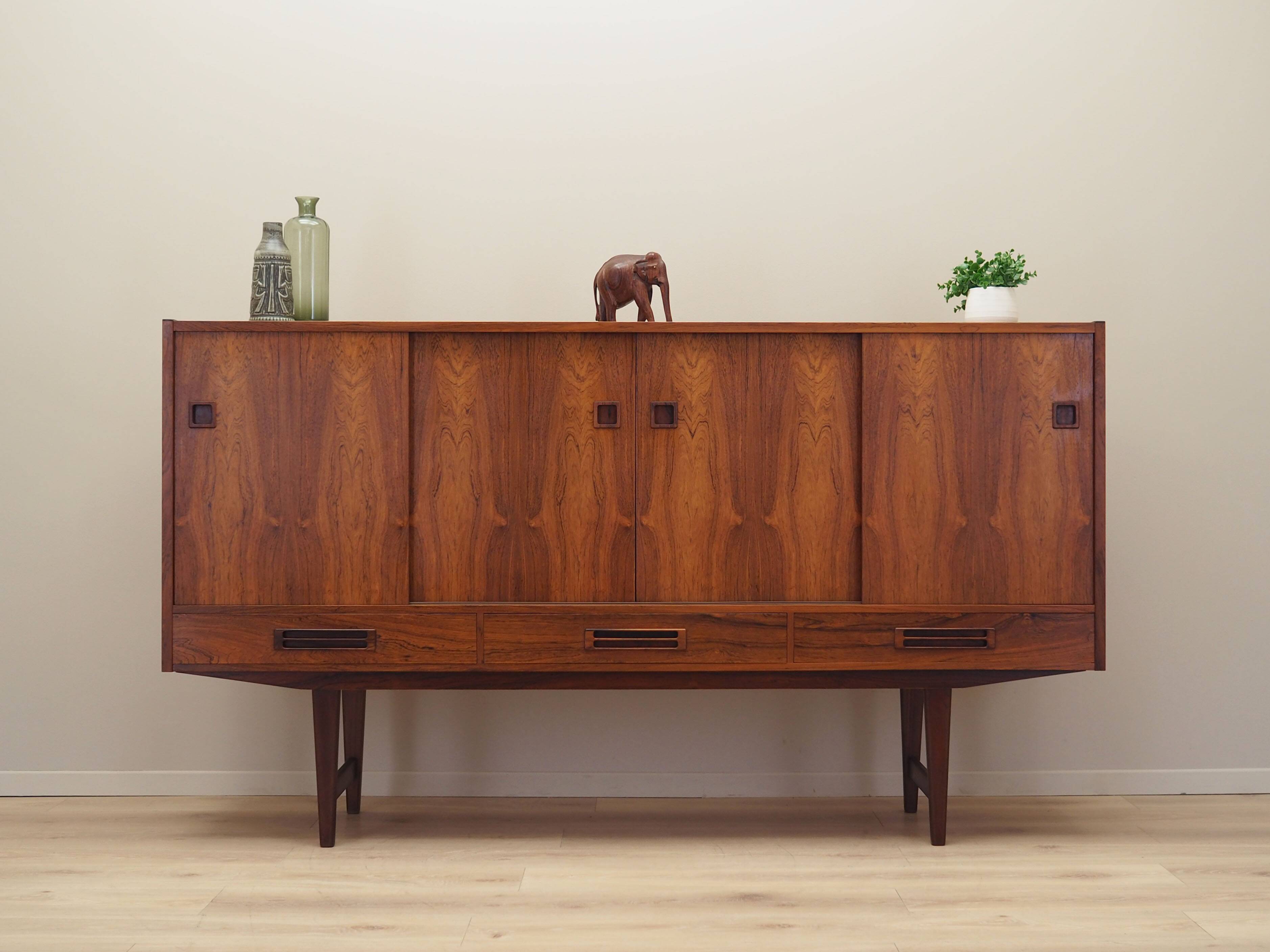 Enfilade en palissandre, design danois, années 1960, production : Danemark