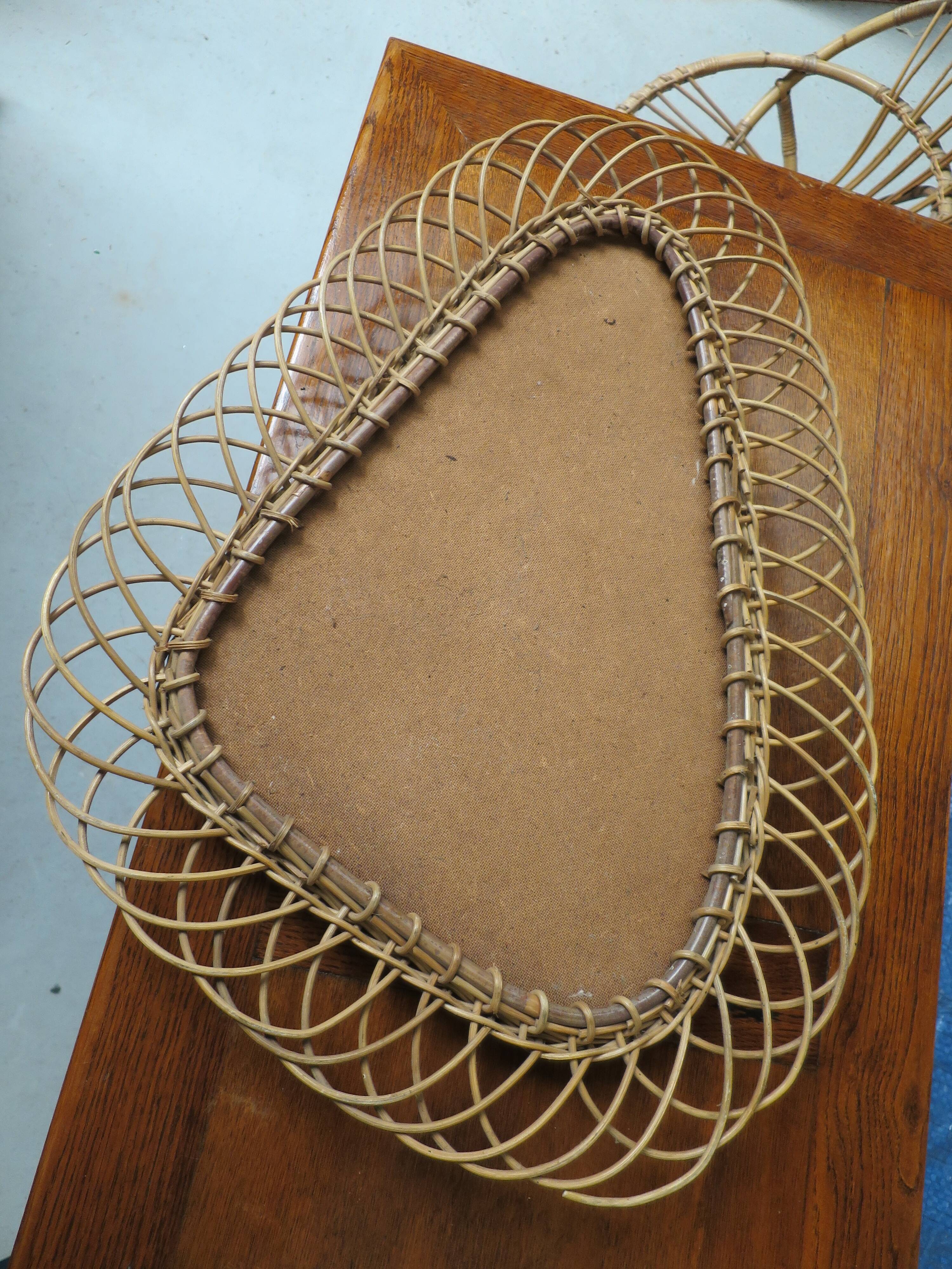 46x65cm rattan mirror