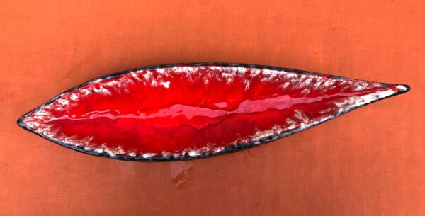 Années 1960 Grande coupe à fruits/Centre de table ''Pirogue'' style Vallauris