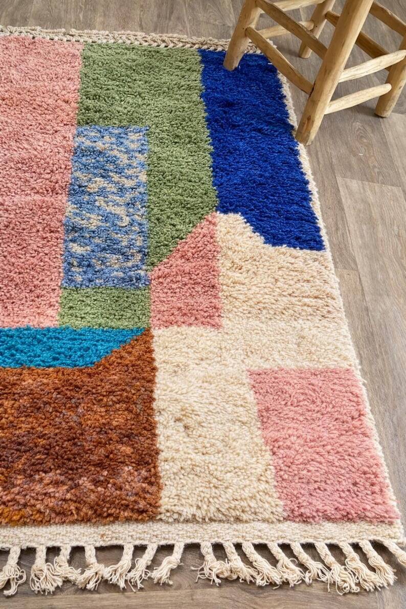 Moroccan wool rug 250cm x 150cm
