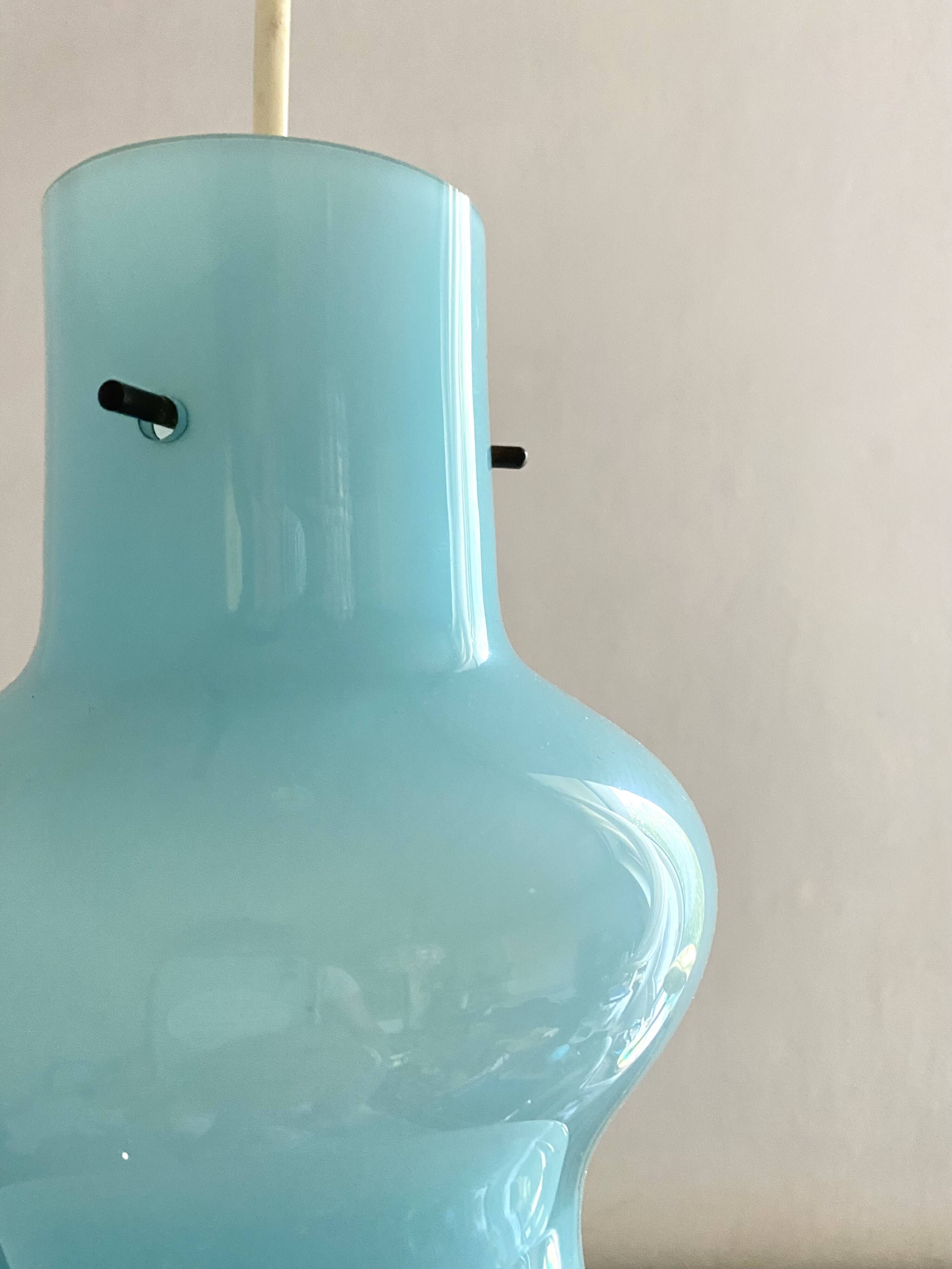 Suspension vintage en opaline bleue , 1960
