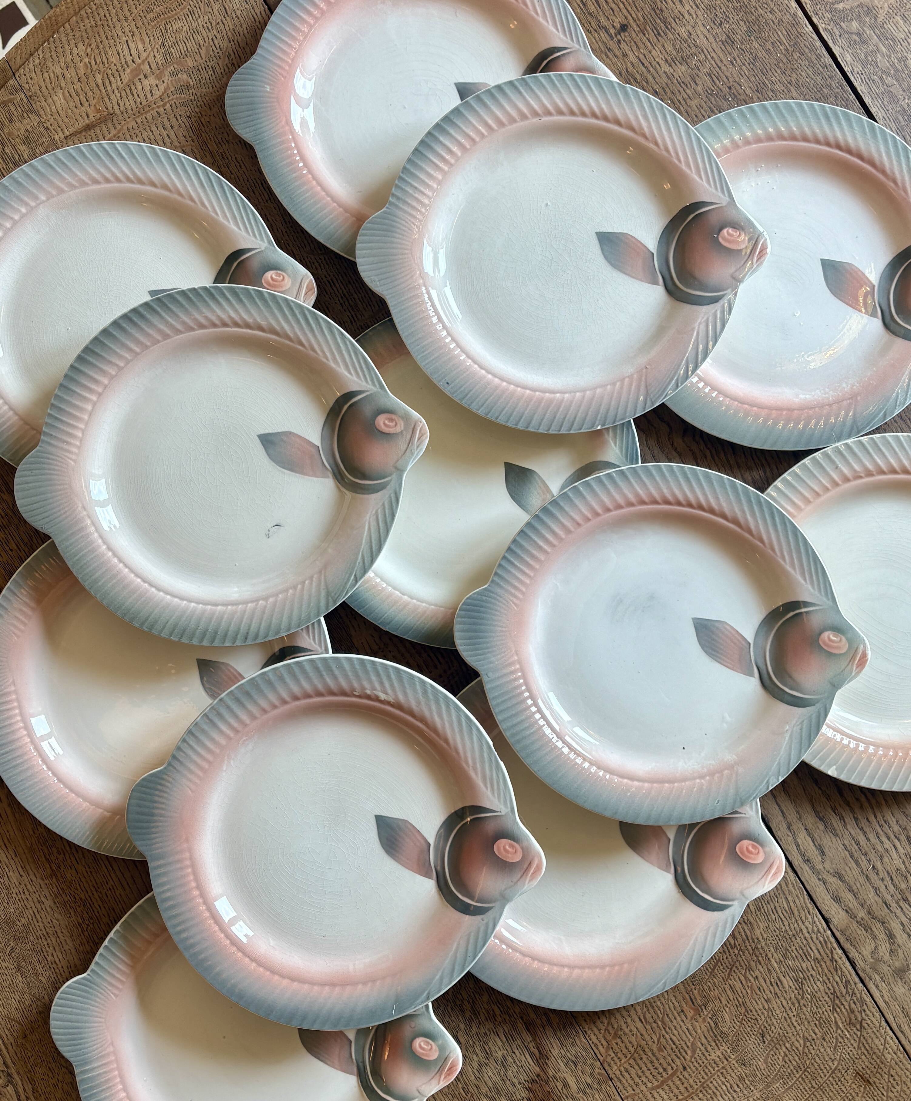 Set of 12 vintage pink and gray fish-shaped plates - Digoin