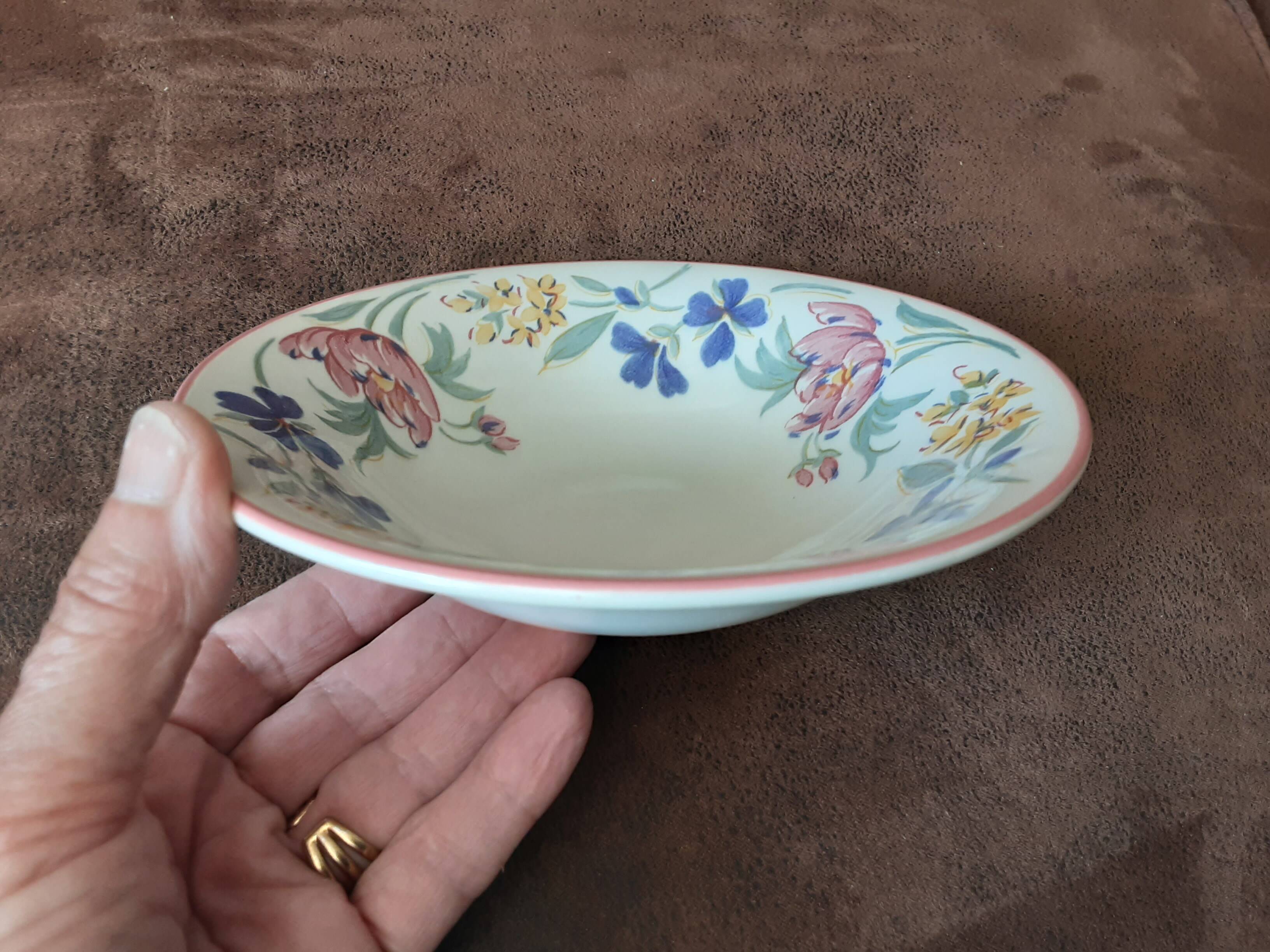 Set of 8 Chelsea England bowls