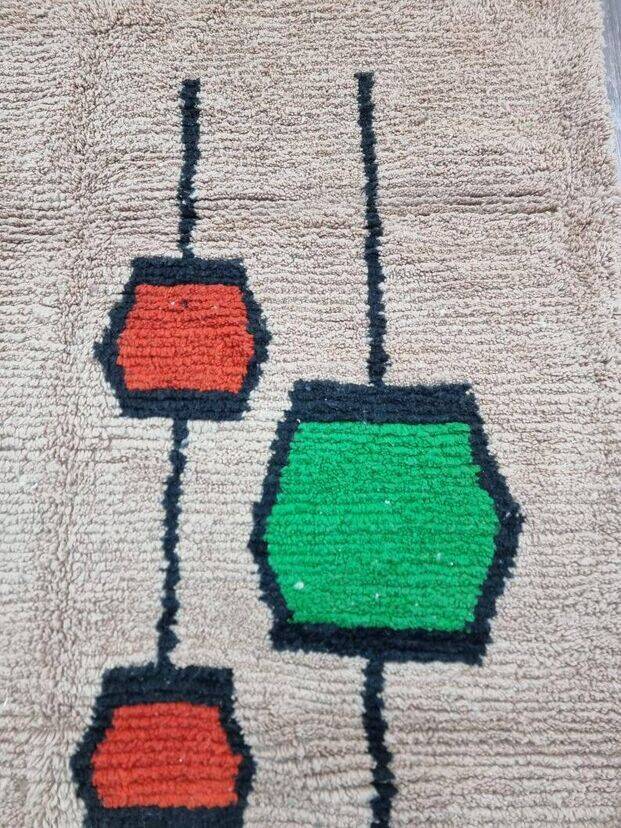 Moroccan rug in natural wool 250cmx150cm