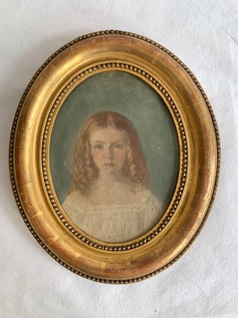 19th century portrait of a young girl, oil painting framed in oval gilded wood