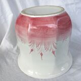 Earthenware pot cover with reed patterns